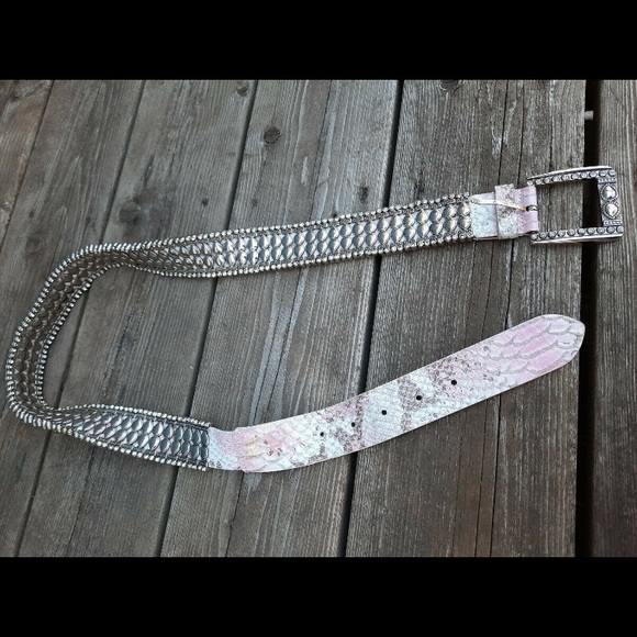 Vintage 90s Parasuco 34” Pink Snake Print Leather Silver Metal Bling Belt. - Picture 3 of 7